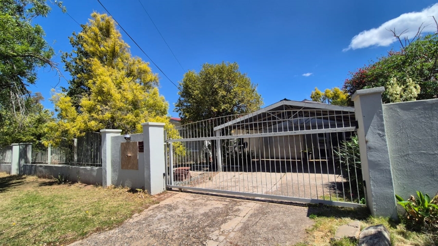 4 Bedroom Property for Sale in Bergsig Eastern Cape